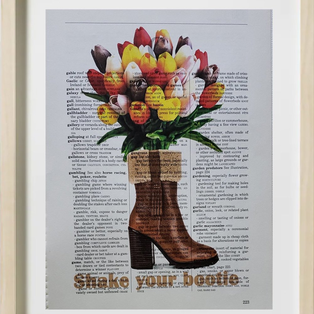 Women's Bootie - Shake your bootie - Dictionary ART PRINT